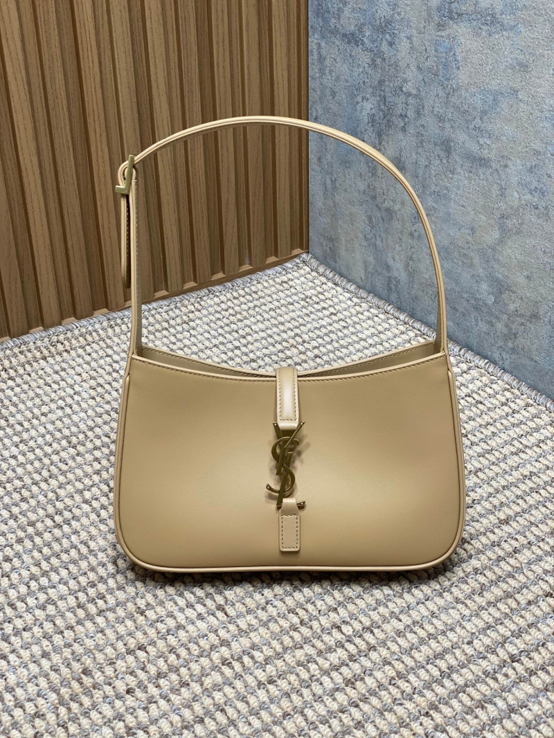 Y51 hobo bags